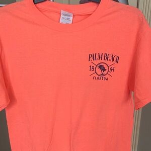 Palm Beach Florida Kids T‑Shirt in Neon Coral Size Small